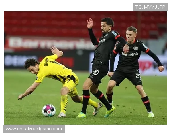 尤尔曼德：勒沃库森韧性强劲，关键施压阶段表现抢眼，勒沃库森精选球员